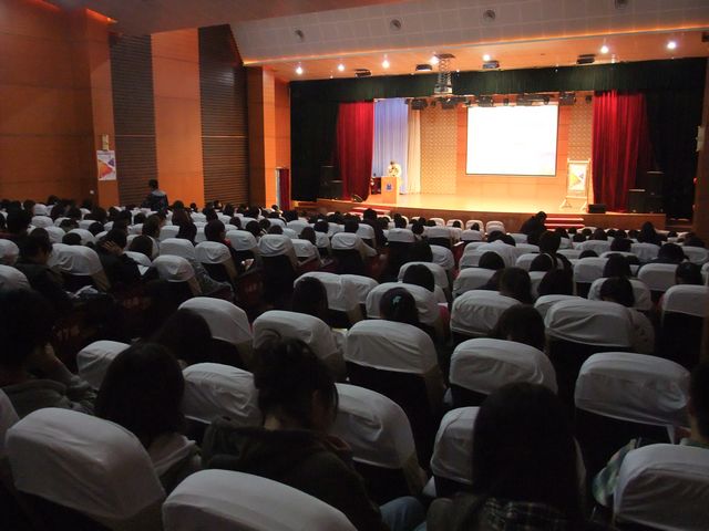 经管学院 (1).JPG
